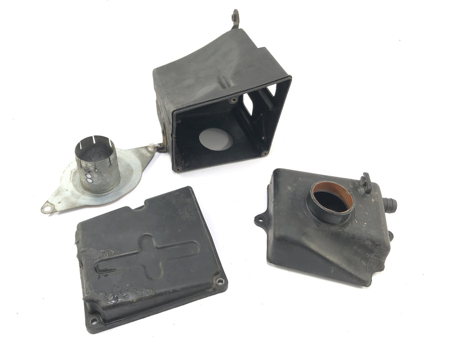 Yamaha XT 500 1U6 [1981] - Air filter box