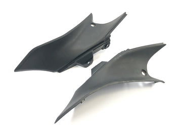 Honda CBR 125 R JC50 [2012] - Tank fairing side cover set left and right