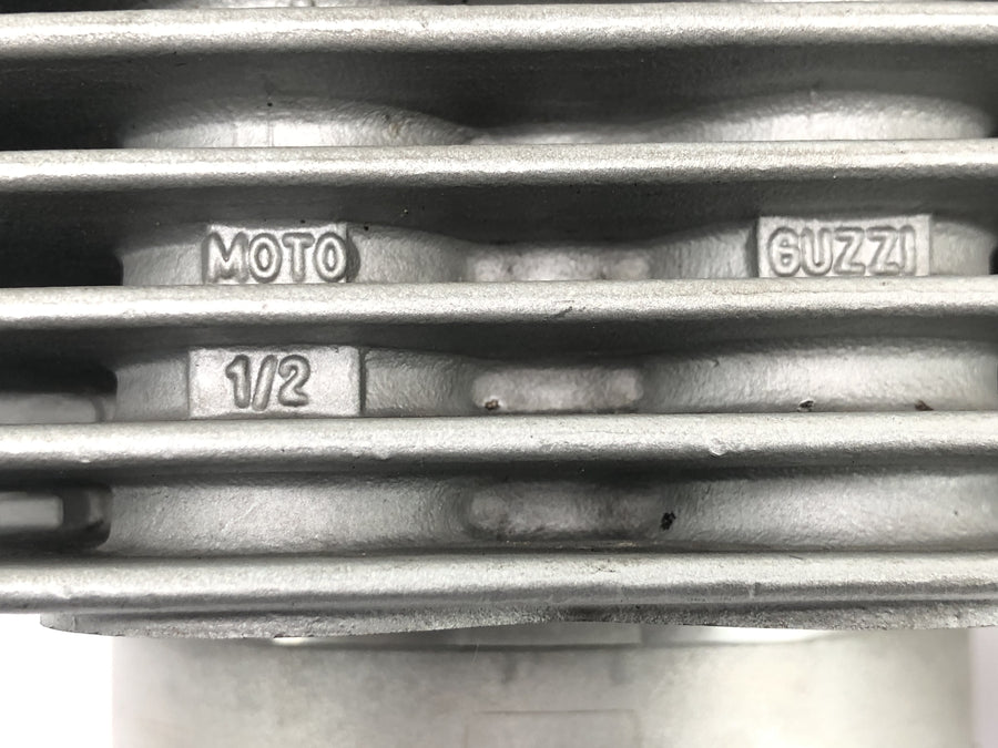 Moto Guzzi V11 Sport [1999] - cylinder with piston on the left