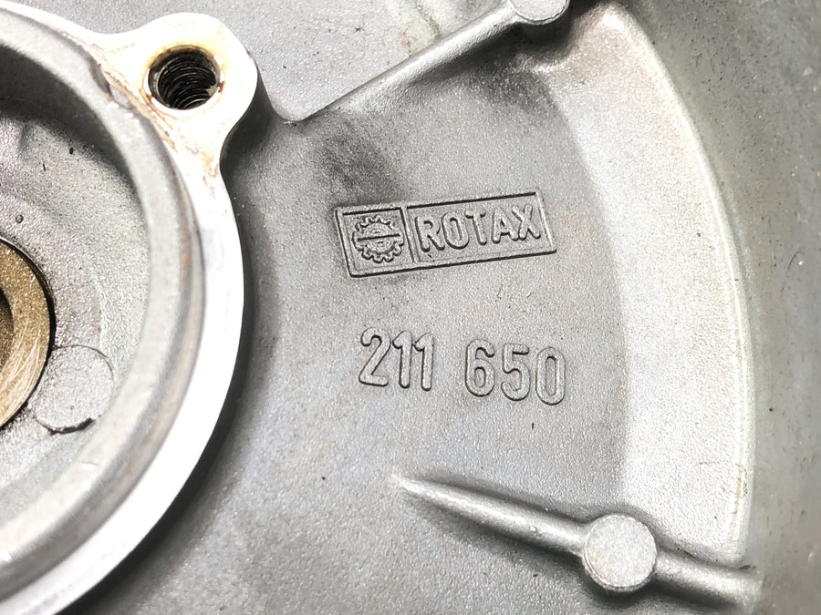 Aprilia SL 1000 Falco Pa [2000] - alternator cover generator cover engine lid