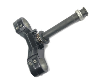 Moto Guzzi Stelvio 1200 8V [2016] - steering head lower fork bridge fork yoke head tube