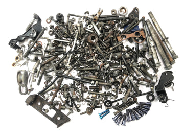 Suzuki GSX-R 1100 W GU75 C [1994] - remaining parts and screws mixed lot