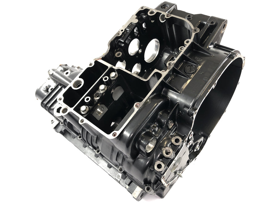 Kawasaki GPZ 1100 ZXT10E [1997] - Motor housing