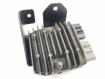 Triumph Street Triple R 675 D67LD [2010] - voltage regulator rectifier regulator FH012AB - 0