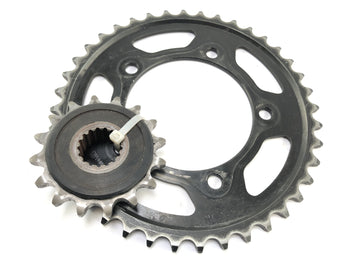 Aprilia RSV4 1000 [2010] - Pinion and chain wheel
