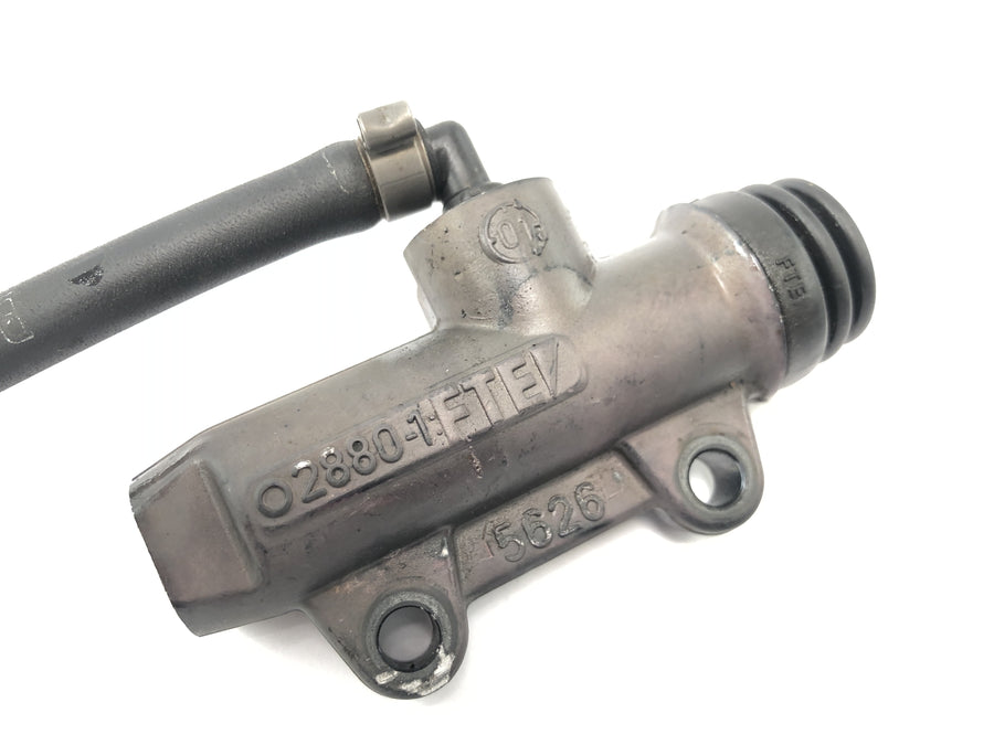 BMW R 1150 GS R21 [2002] - Rear brake pump