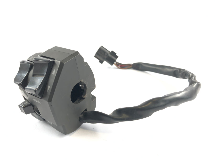 Ducati 1098 S H7 [2009] - handlebar fittings handlebar switch on the left