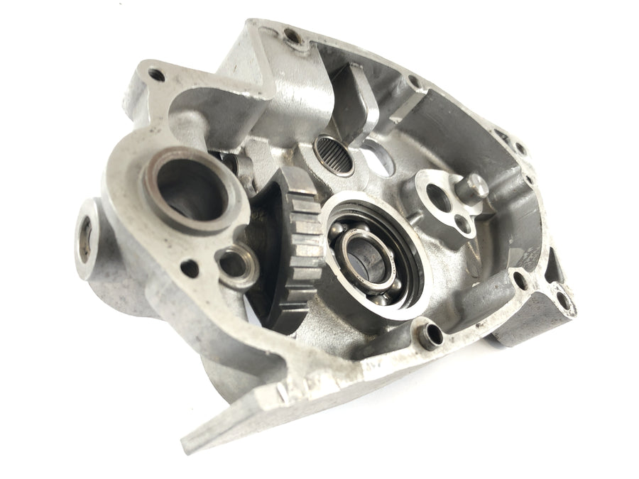 Triumph Bonneville T140V [1976] - gear cover inside
