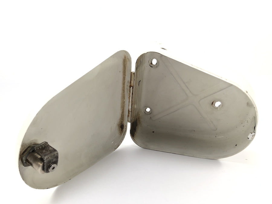 Moto Guzzi V7 Special [1971] - storage compartment on the left
