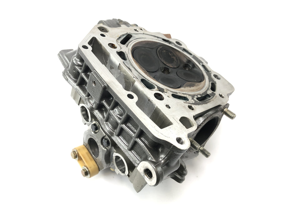Aprilia RST 1000 Futura [2002] - cylinder head at the back