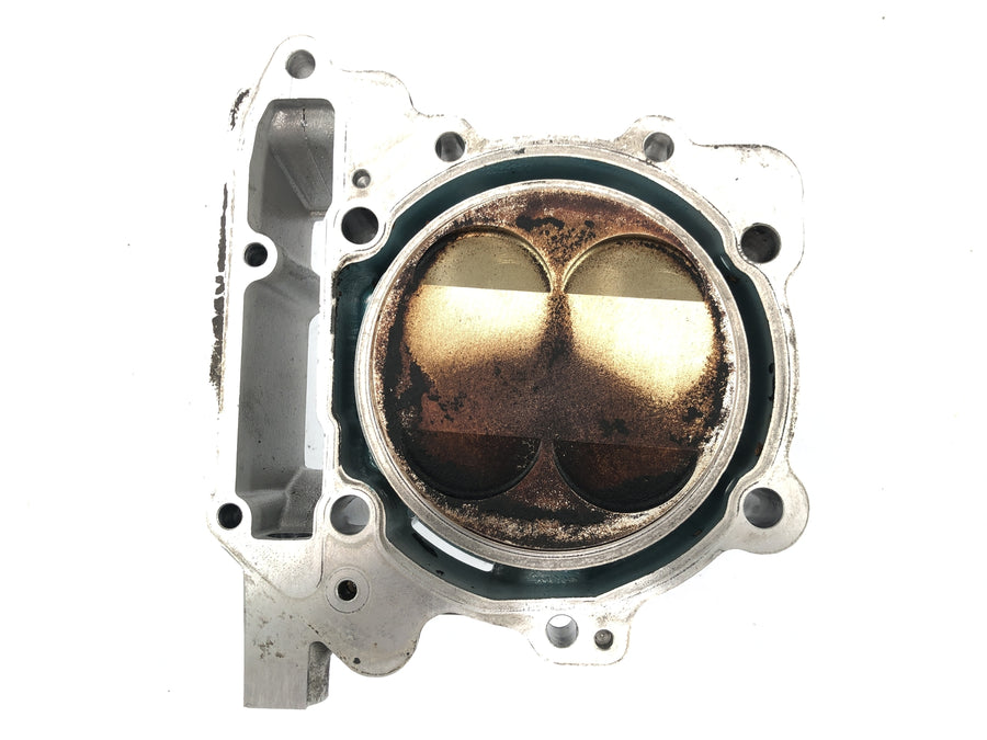 Aprilia RSV 1000 R [2004] - cylinder with piston at the front