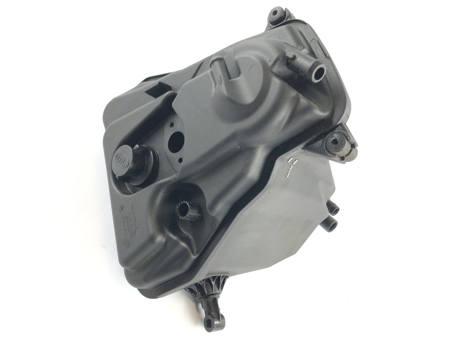 BMW K 1300 S K12S [2010] - oil tank