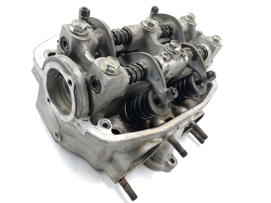 Honda GL 1000 Goldwing GL1 [1978] - cylinder head on the right