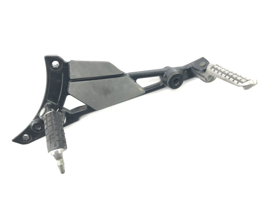 Kawasaki Zephyr 750 ZR750C [1994] - Footrest system driver passenger footrest holder left
