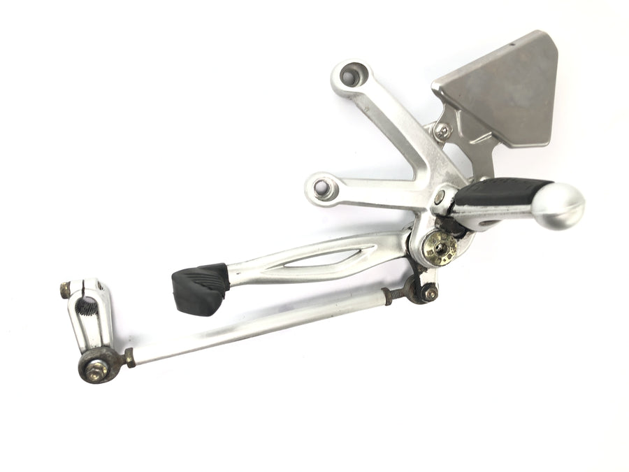 Benelli TNT 1130 [2009] - Driver's left footrest system with shift linkage.