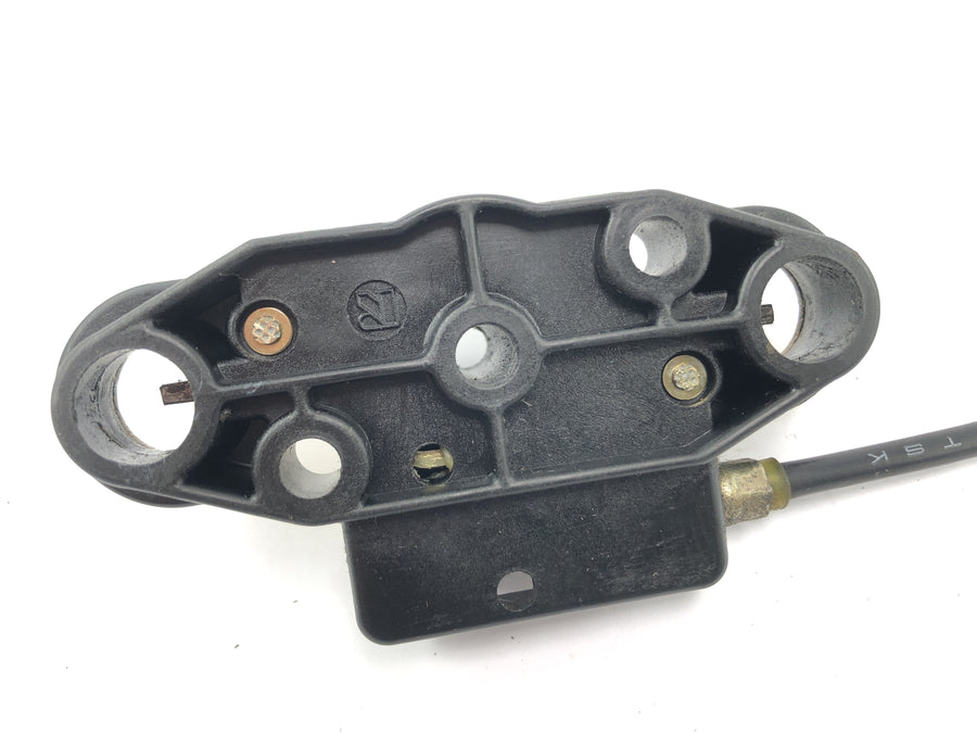 Kawasaki GPZ 1100 ZXT10E [1997] - Seat locking