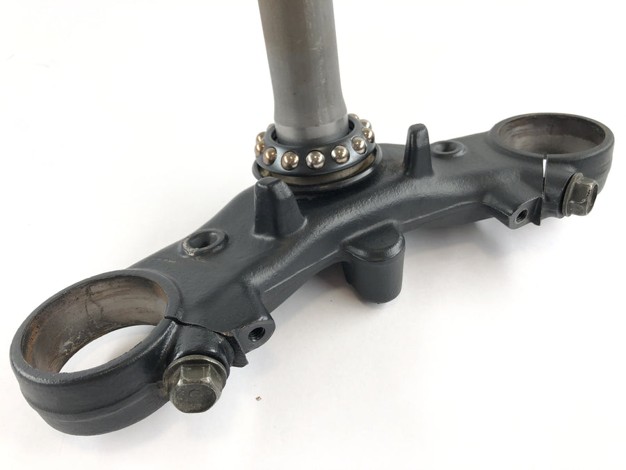 Honda CBR 900 RR SC33 [1996] - lower triple clamp