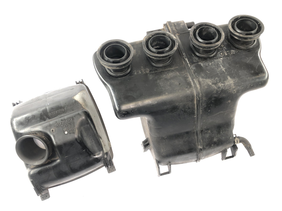 Suzuki GSX-R 1100 W GU75 C [1994] - Air filter box airbox system air filter housing