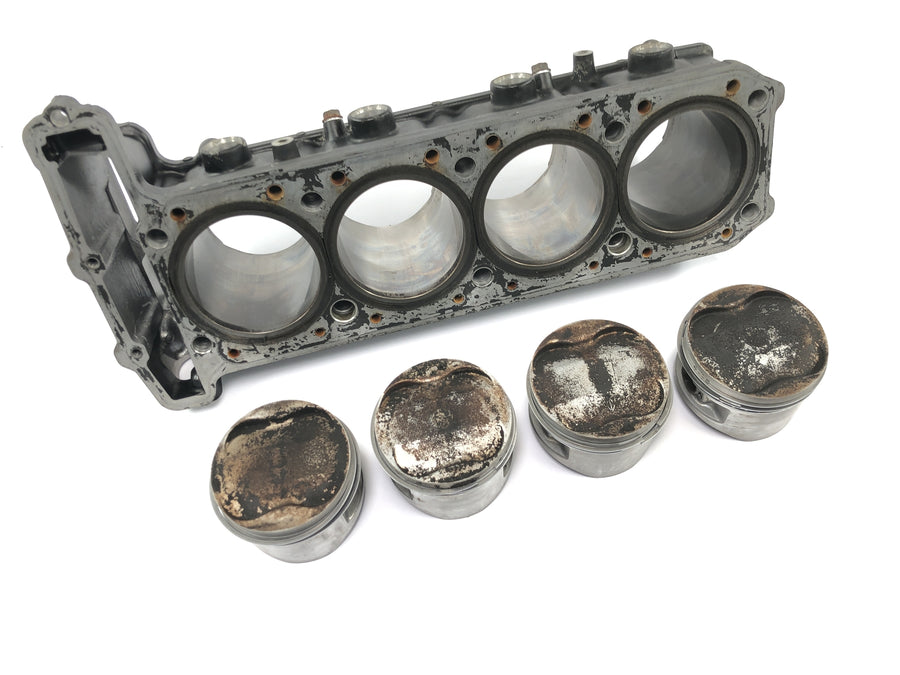 Kawasaki GPZ 1000 RX [1987] - cylinder with piston cylinder block cylinder bank