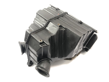 Triumph Speed ​​Triple T509 [1998] - Air filter box airbox