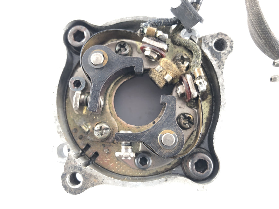 Honda GL 1000 Goldwing GL1 [1977] - Ignition distributor ignition plate with housing cover