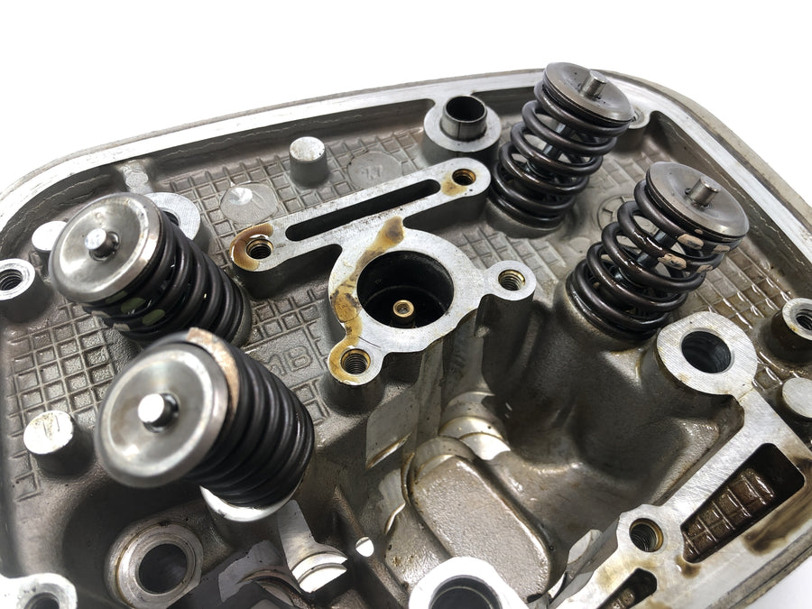 BMW R 1150 GS R21 [2002] - cylinder head valve head right