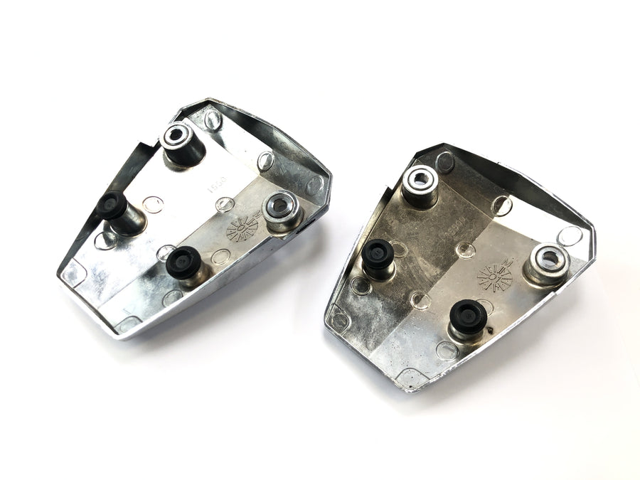 Honda VTX 1800 SC46 [2004] - front valve cover covers pair