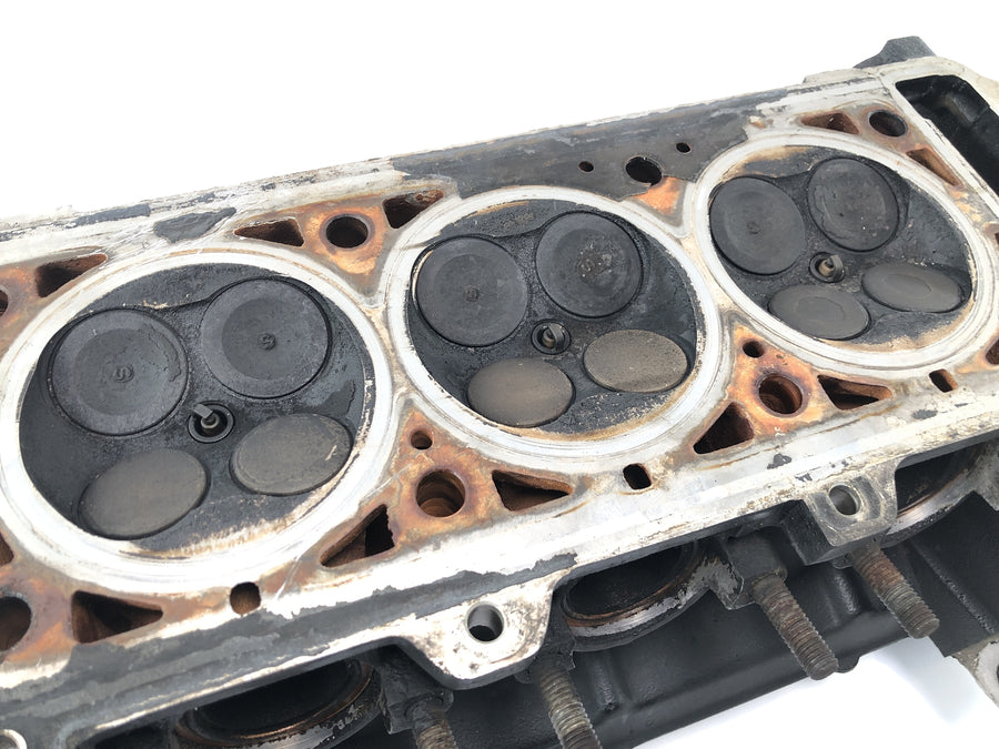 Triumph Daytona 900 T300 [1996] - Cylinder head valve head