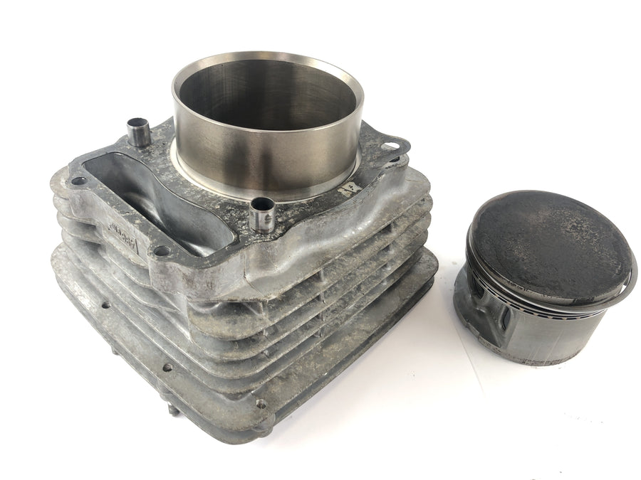 Honda XBR 500 PC15 [1989] - cylinder with piston