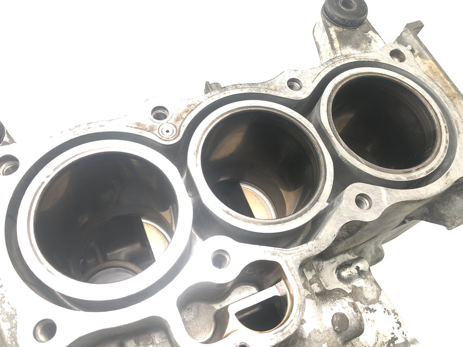 Honda GL 1500 Goldwing SC22 [1987] - engine housing with piston cylinder block crankcase engine block