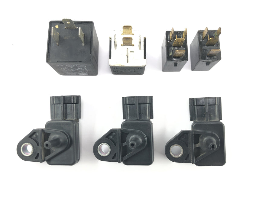 Triumph Bonneville T100 986MF [2012] - Relay bundle