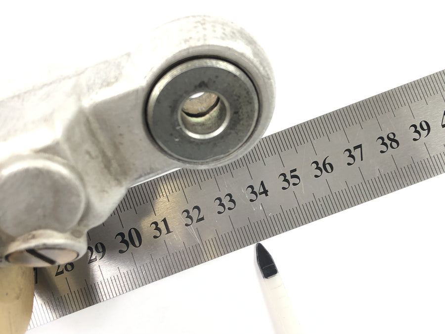 Ducati Monster M600 [1995] - shock absorber in the rear