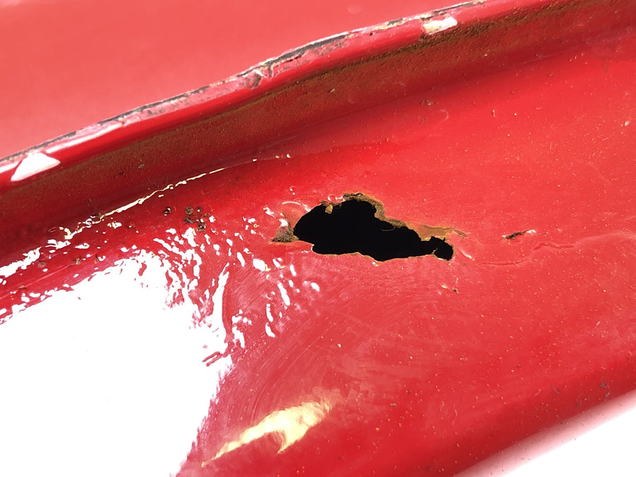 Ducati 900 SS [1991] - Fuel tank damaged and needs to be welded