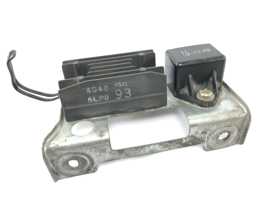 Suzuki RG 250 Gamma GJ21D [1987] - Voltage regulator rectifier regulator with ignition module and retaining plate