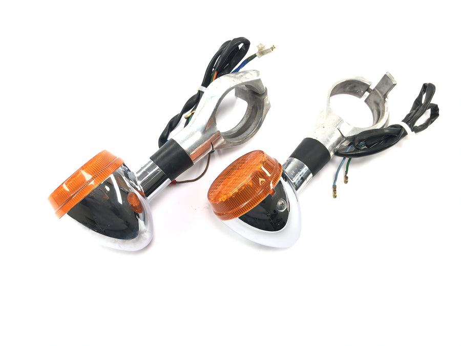 Honda VTX 1800 SC46 [2004] - Pair of front indicators with bracket