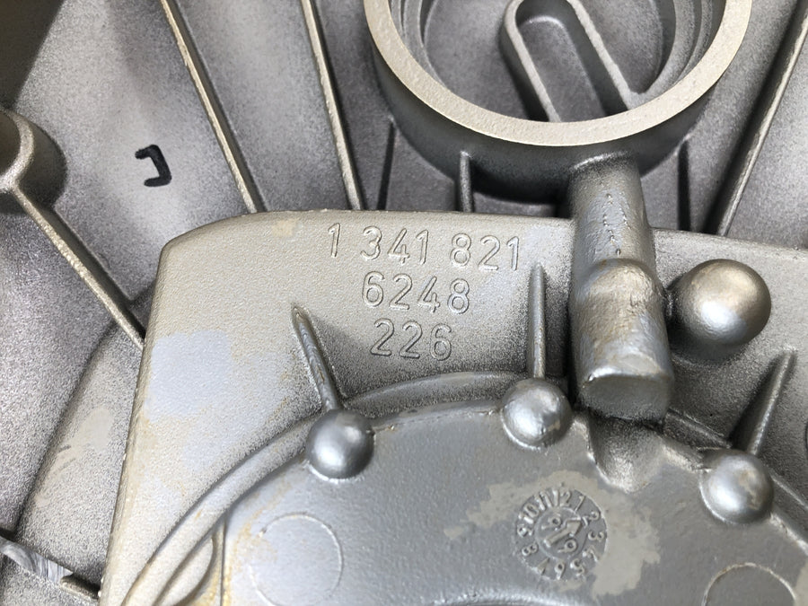 BMW R 850 C 259C [1999] - Front cover engine cover