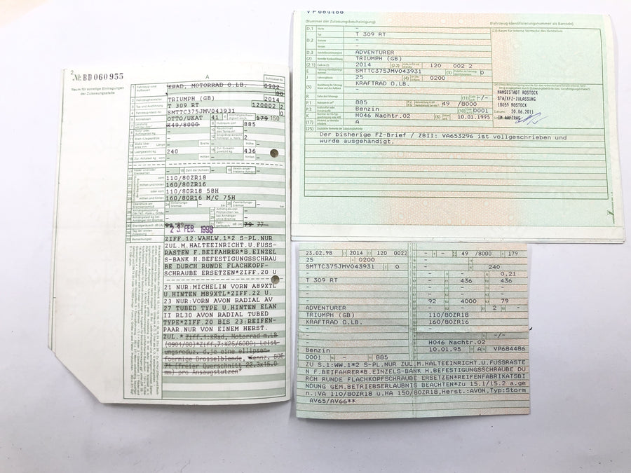 Triumph Adventurer 900 T309RT [1998] - Frame with papers