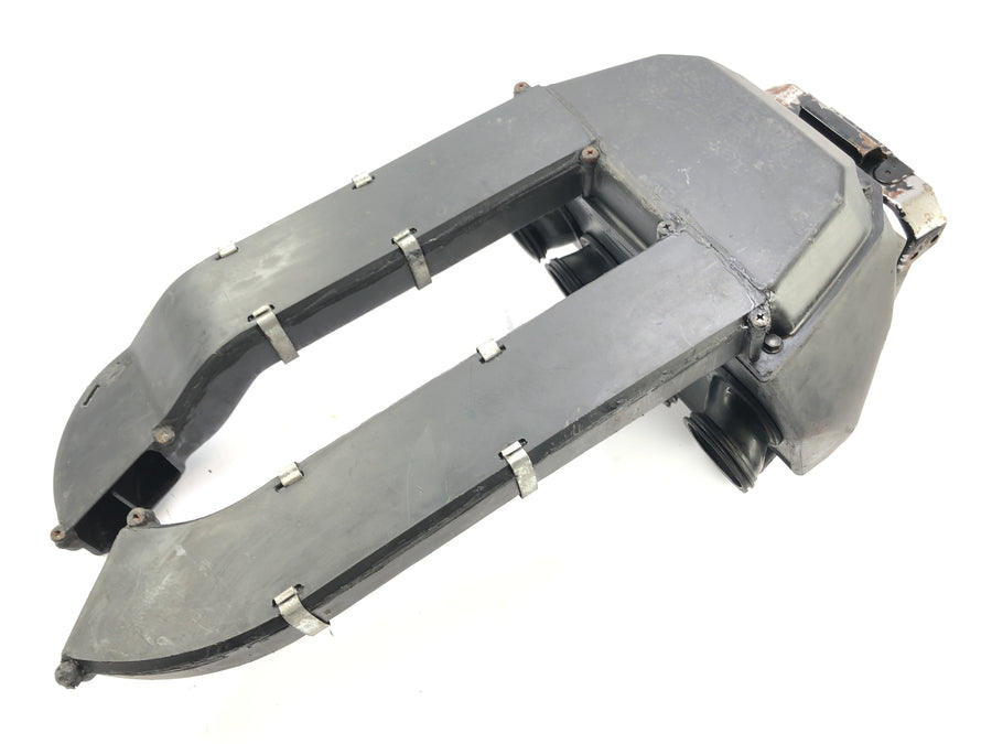 Kawasaki GPZ 1000 RX [1987] - Air filter box airbox