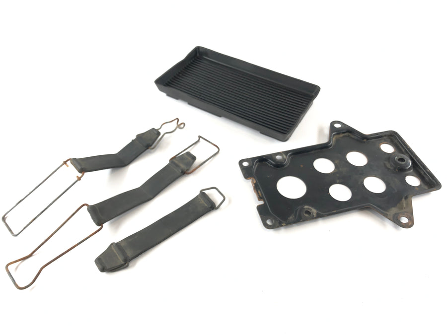 Moto Guzzi 850-T3 [1980] - Battery compartment