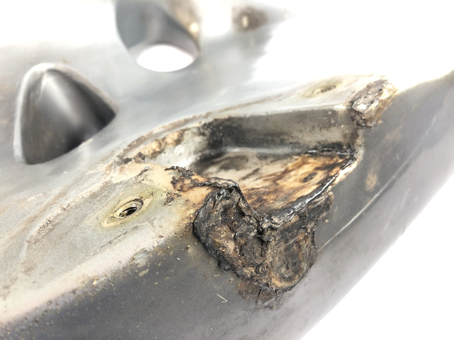 KTM 640 Adventure LC4 [2001] - Tank fuel tank with fuel taps damaged