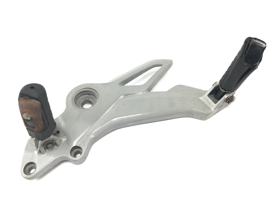 Honda FMX 650 RD12 [2006] - Footrest system, passenger footrest, footrest support, left