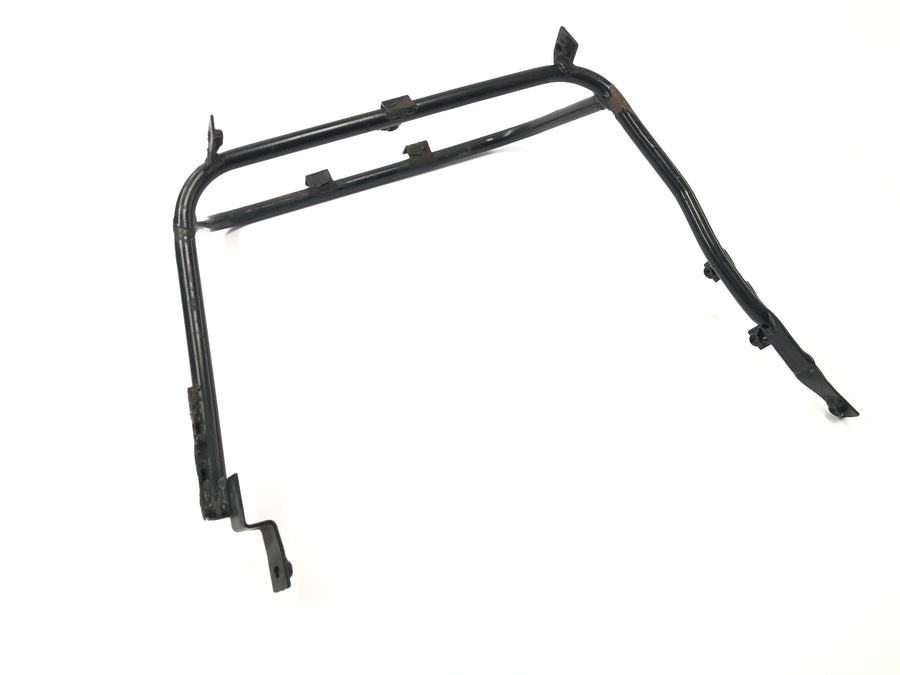 Triumph Daytona 900 T300 [1996] - Oil cooler bracket