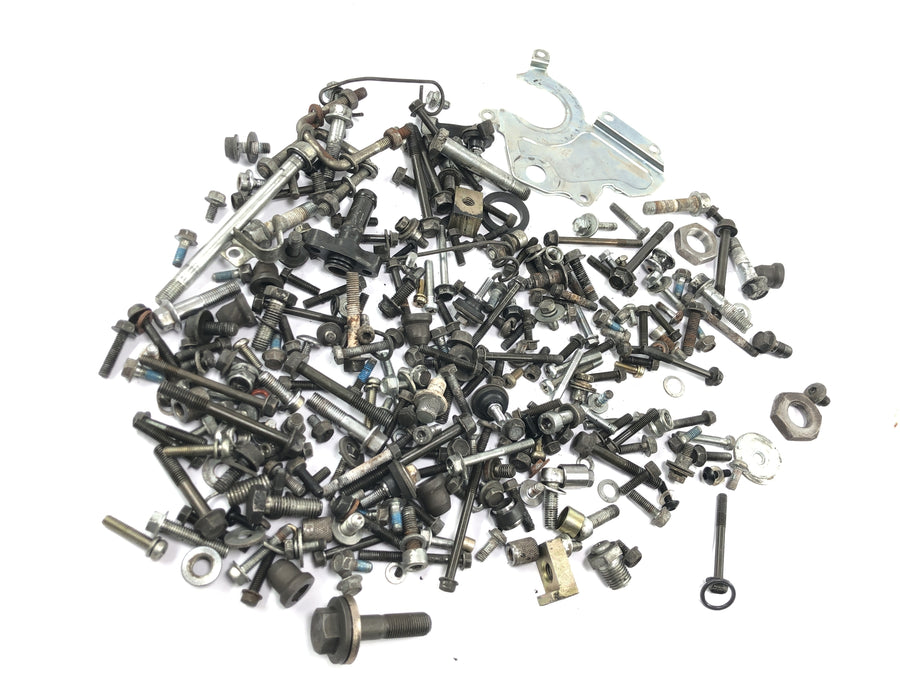 Yamaha XTZ 750 3LD [1989] - leftover parts and screws mixed lot