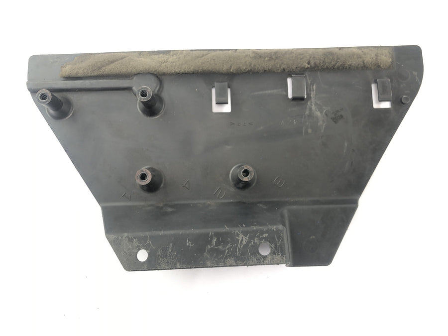 Yamaha YZF R1 RN01 [1998] - Engine cover holder Recording for ignition coils