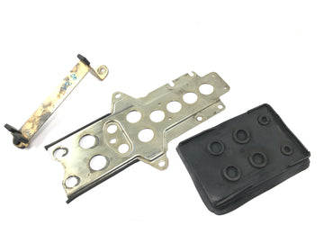 Moto Guzzi California 1100 EV KD [1998] - Battery holder battery retaining plate - 0