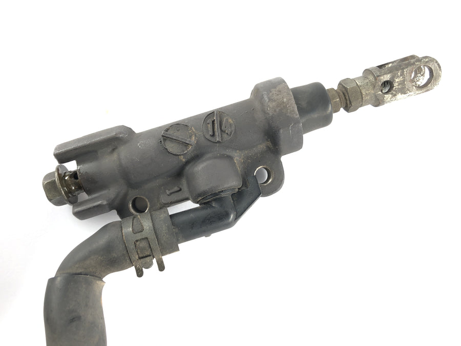 Yamaha YZF 750 R 4HN [1996] - brake pump behind