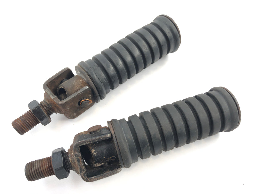 Yamaha XT 550 5Y3 [1982] - Pediatric footrests on the left and right