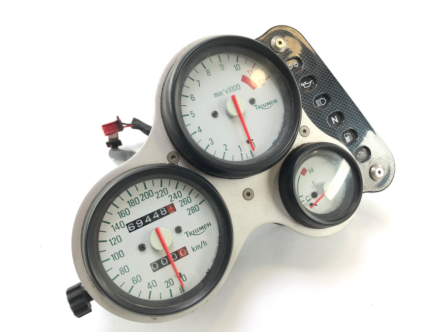 Triumph Daytona 955i T595 [1999] - Speedometer cockpit fittings
