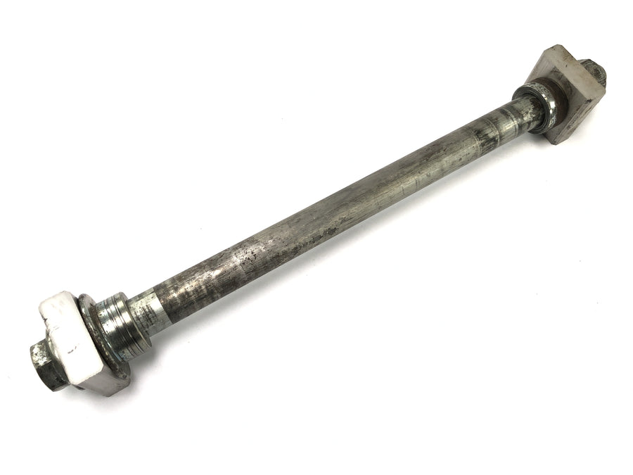 Honda CBR 900 RR SC28 [1994] - rear wheel axle axis shaft rear axle