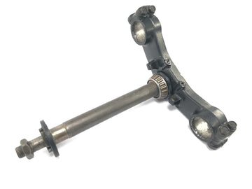 Kawasaki GPZ 1000 RX ZXT00A [1986] - Lower fork bridge, steering head lower bridge